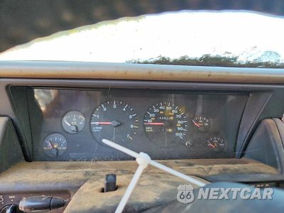 Zdjęcie 9 z 13 samochodu: 1994 JEEP GRAND CHEROKEE LIMITED VIN:1J4GZ78S9RC179227 - miniatura