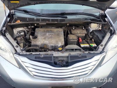 Zdjęcie 11 z 12 samochodu: 2011 TOYOTA SIENNA LIMITED 7-PASSENGER VIN:5TDYK3DCXBS161703 - miniatura