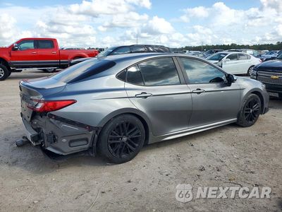 Trzecie zdjęcie samochodu z tyłu: 2025 TOYOTA CAMRY LE/XLE/SE/XSE VIN:4T1DAACK9SU503485 - miniatura