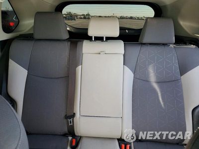 Zdjęcie 10 z 13 samochodu: 2020 TOYOTA RAV4 XLE VIN:JTMW1RFV0LD048237 - miniatura