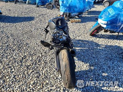 Czwarte zdjęcie samochodu z boku: 2024 SUZUKI GSX-R1000 VIN:JS1DM11B7R7100056 - miniatura