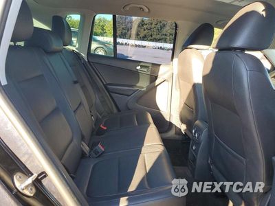 Zdjęcie 11 z 13 samochodu: 2012 VOLKSWAGEN TIGUAN S VIN:WVGAV7AX5CW518550 - miniatura