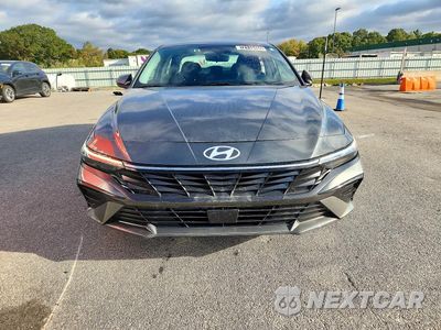 Piąte zdjęcie samochodu w środku: 2025 HYUNDAI ELANTRA SEL VIN:KMHLS4DG0SU017247 - miniatura