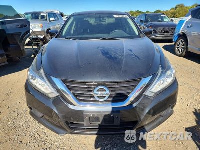 Piąte zdjęcie samochodu w środku: 2018 NISSAN ALTIMA 2.5 S VIN:1N4AL3AP5JC273465 - miniatura