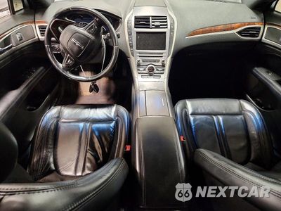 Zdjęcie 8 z 12 samochodu: 2017 LINCOLN MKZ SELECT VIN:3LN6L5C99HR601343 - miniatura