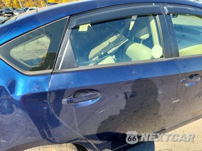 Zdjęcie 10 z 12 samochodu: 2013 TOYOTA PRIUS THREE VIN:JTDKN3DUXD1618886 - miniatura