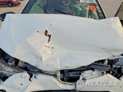 Zdjęcie 12 z 13 samochodu: 2018 TOYOTA RAV4 SE VIN:JTMNFREV5JJ168774 - miniatura