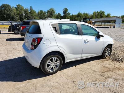 Trzecie zdjęcie samochodu z tyłu: 2015 CHEVROLET SONIC LT VIN:1G1JC6SH7F4145256 - miniatura