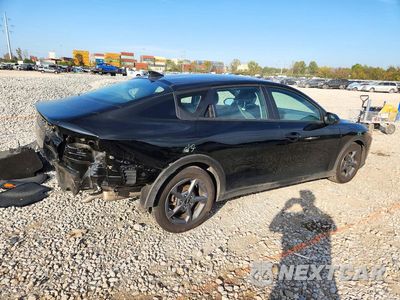 Trzecie zdjęcie samochodu z tyłu: 2025 KIA K4 LXS VIN:3KPFT4DE6SE237276 - miniatura