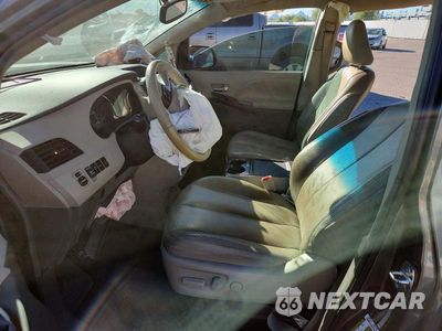 Zdjęcie 7 z 14 samochodu: 2014 TOYOTA SIENNA XLE 8-PASSENGER VIN:5TDYK3DC3ES466142 - miniatura