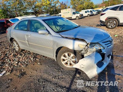 Czwarte zdjęcie samochodu z boku: 2010 TOYOTA CAMRY BASE VIN:4T1BF3EK4AU105326 - miniatura