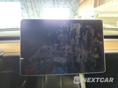 Zdjęcie 9 z 13 samochodu: 2024 TESLA MODEL Y VIN:7SAYGDEE8RF160994 - miniatura