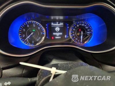 Zdjęcie 9 z 12 samochodu: 2015 CHRYSLER 200 LIMITED VIN:1C3CCCAB8FN619242 - miniatura