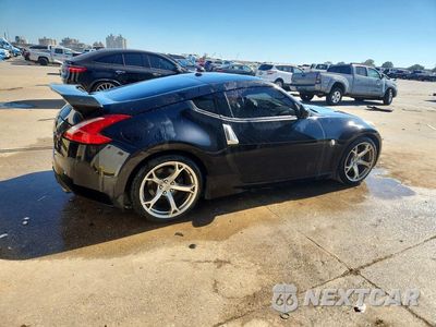 Trzecie zdjęcie samochodu z tyłu: 2012 NISSAN 370Z BASE VIN:JN1AZ4EH5CM560161 - miniatura