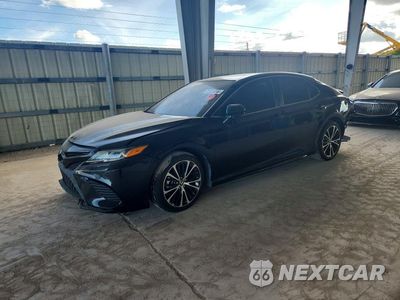 2018 TOYOTA CAMRY SE 4T1B11HK5JU085859 - główne zdjęcie licytacji z USA - miniatura