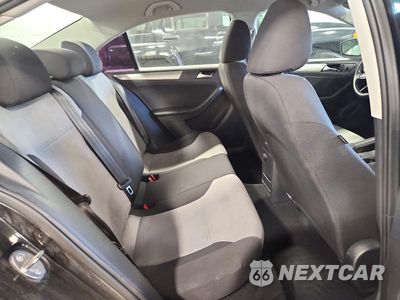 Zdjęcie 10 z 12 samochodu: 2017 VOLKSWAGEN JETTA S VIN:3VW2B7AJ2HM374764 - miniatura