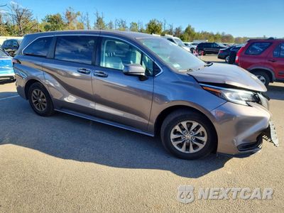 Czwarte zdjęcie samochodu z boku: 2022 TOYOTA SIENNA LE VIN:5TDKRKEC5NS082812 - miniatura