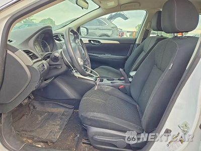 Zdjęcie 7 z 12 samochodu: 2018 NISSAN SENTRA S VIN:3N1AB7AP9JY301010 - miniatura