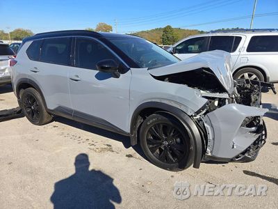 Czwarte zdjęcie samochodu z boku: 2023 NISSAN ROGUE SV VIN:JN8BT3BA6PW010180 - miniatura