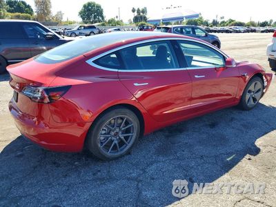 Trzecie zdjęcie samochodu z tyłu: 2019 TESLA MODEL 3 VIN:5YJ3E1EA6KF308638 - miniatura