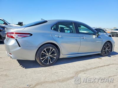 Trzecie zdjęcie samochodu z tyłu: 2020 TOYOTA CAMRY SE VIN:4T1J11AK7LU400296 - miniatura
