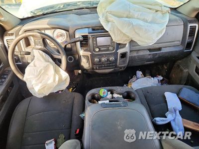 Zdjęcie 8 z 12 samochodu: 2015 RAM 2500 SLT CREW CAB 169