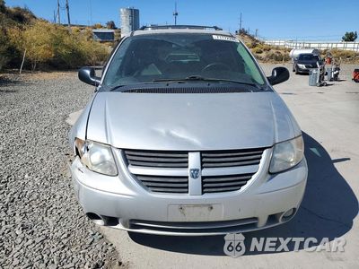 Piąte zdjęcie samochodu w środku: 2005 DODGE GRAND CARAVAN SXT VIN:2D4GP44L45R518473 - miniatura
