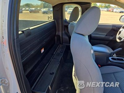 Zdjęcie 10 z 12 samochodu: 2020 TOYOTA TACOMA SR VIN:5TFSX5EN2LX072948 - miniatura