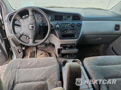 Zdjęcie 8 z 13 samochodu: 2002 HONDA ODYSSEY EX VIN:5FNRL18612B010909 - miniatura