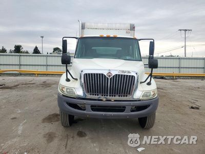 Piąte zdjęcie samochodu w środku: 2004 INTERNATIONAL 4300 EXT. CAB BOX TRUCK VIN:1HTMMAAM14H660121 - miniatura