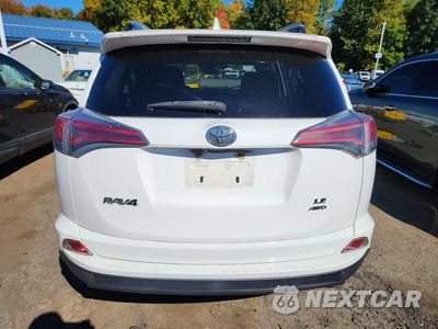 Zdjęcie 6 z 13 samochodu: 2017 TOYOTA RAV4 LE VIN:JTMBFREV6HJ109522 - miniatura