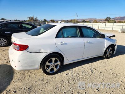 Trzecie zdjęcie samochodu z tyłu: 2013 TOYOTA COROLLA LE VIN:5YFBU4EE8DP180302 - miniatura