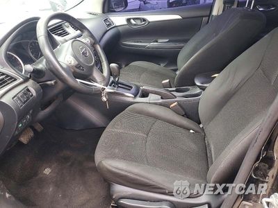 Zdjęcie 7 z 13 samochodu: 2018 NISSAN SENTRA S VIN:3N1AB7AP6JY337432 - miniatura