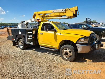 Czwarte zdjęcie samochodu z boku: 2011 DODGE RAM CHASSIS CAB BUCKET TRUCK VIN:3D6WU7EL2BG574201 - miniatura