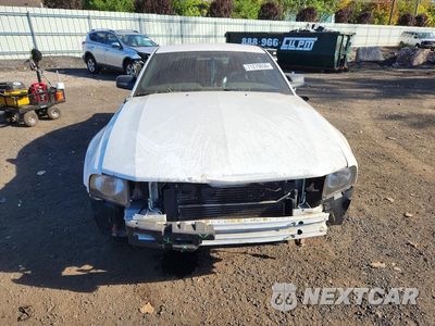 Piąte zdjęcie samochodu w środku: 2006 FORD MUSTANG GT VIN:1ZVHT82H965125387 - miniatura