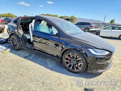 Czwarte zdjęcie samochodu z boku: 2023 TESLA MODEL X VIN:7SAXCBE65PF430815 - miniatura