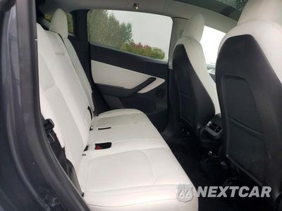 Zdjęcie 11 z 13 samochodu: 2020 TESLA MODEL Y VIN:5YJYGDEF2LF023840 - miniatura