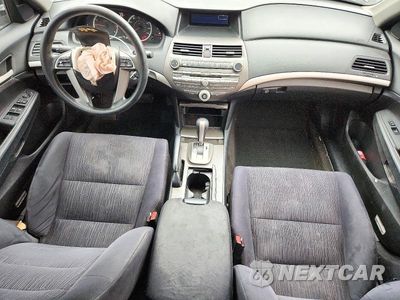 Zdjęcie 8 z 12 samochodu: 2011 HONDA ACCORD LXP VIN:1HGCP2F45BA091313 - miniatura