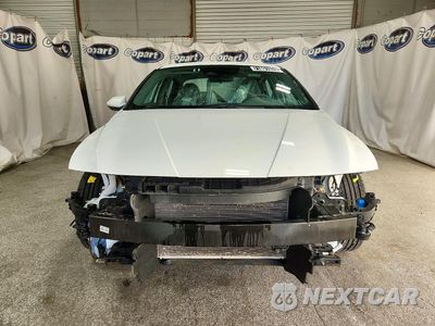 Piąte zdjęcie samochodu w środku: 2023 HYUNDAI ELANTRA SEL VIN:5NPLM4AG1PH104207 - miniatura