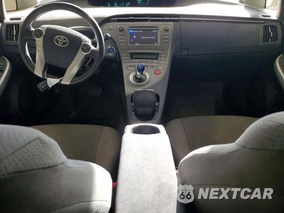 Zdjęcie 8 z 12 samochodu: 2012 TOYOTA PRIUS TWO VIN:JTDKN3DU2C1533152 - miniatura