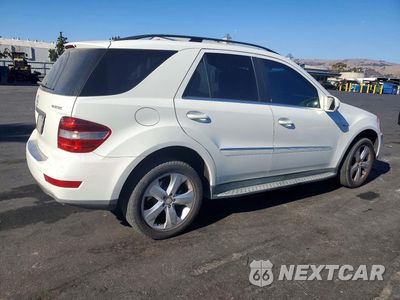 Trzecie zdjęcie samochodu z tyłu: 2010 MERCEDES-BENZ ML 350 BLUETEC VIN:4JGBB2FB0AA621141 - miniatura