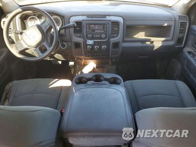 Zdjęcie 8 z 12 samochodu: 2015 RAM 2500 ST VIN:3C6UR5HL3FG659592 - miniatura