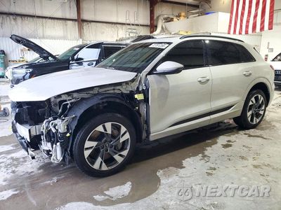 2022 AUDI E-TRON PREMIUM WA1AAAGE5NB013258 - główne zdjęcie licytacji z USA - miniatura