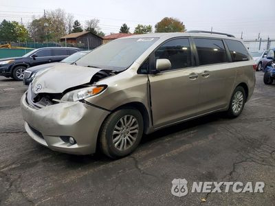 2016 TOYOTA SIENNA XLE 8-PASSENGER 5TDYK3DC7GS711222 - główne zdjęcie licytacji z USA - miniatura