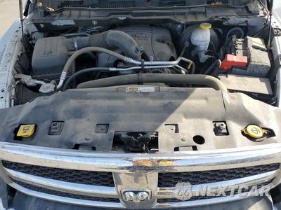Zdjęcie 11 z 12 samochodu: 2019 RAM 1500 CLASSIC SLT VIN:3C6JR7ETXKG522730 - miniatura