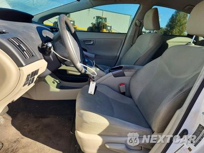 Zdjęcie 7 z 12 samochodu: 2013 TOYOTA PRIUS THREE VIN:JTDKN3DU6D5543662 - miniatura