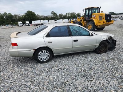 Trzecie zdjęcie samochodu z tyłu: 2000 TOYOTA CAMRY LE VIN:4T1BG22K2YU007949 - miniatura