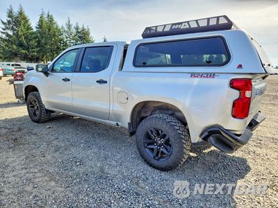 Drugie zdjęcie samochodu z przodu: 2020 CHEVROLET SILVERADO K1500 LT TRAIL BOSS VIN:3GCPYFED6LG131133 - miniatura