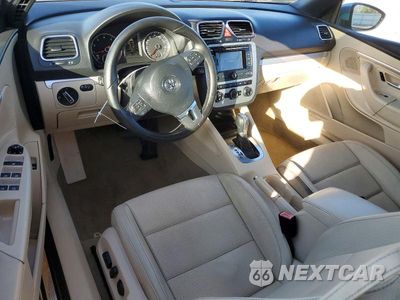 Zdjęcie 8 z 12 samochodu: 2015 VOLKSWAGEN EOS KOMFORT VIN:WVWBW8AH1FV000577 - miniatura