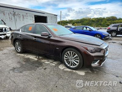 Czwarte zdjęcie samochodu z boku: 2018 INFINITI Q50 3.0T LUXE VIN:JN1EV7AR8JM439764 - miniatura